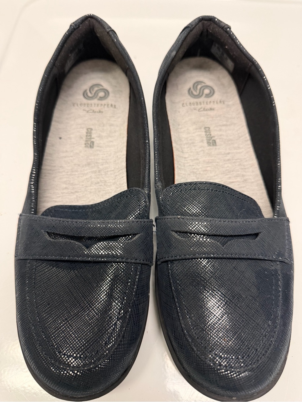 Clarks Ayla style metallic navy penny loafers women’s size 6.5